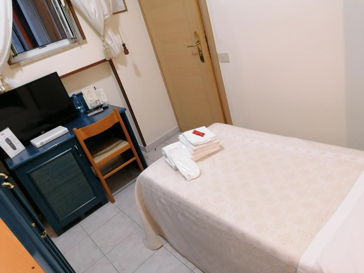 Hotel Mediterraneo Cefalu Bagian luar foto