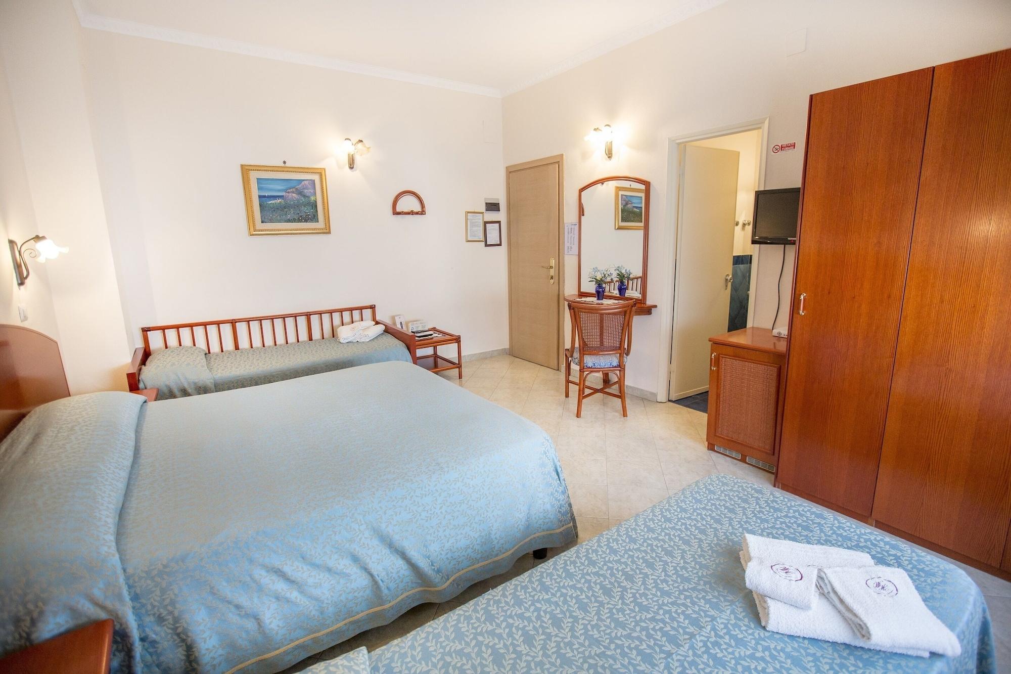 Hotel Mediterraneo Cefalu Bagian luar foto