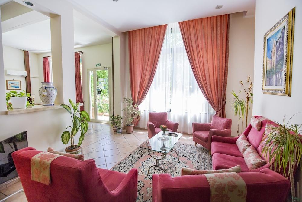 Hotel Mediterraneo Cefalu Bagian luar foto