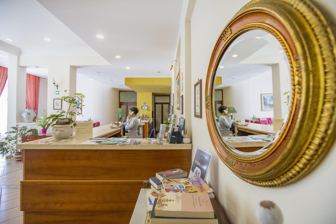 Hotel Mediterraneo Cefalu Bagian luar foto